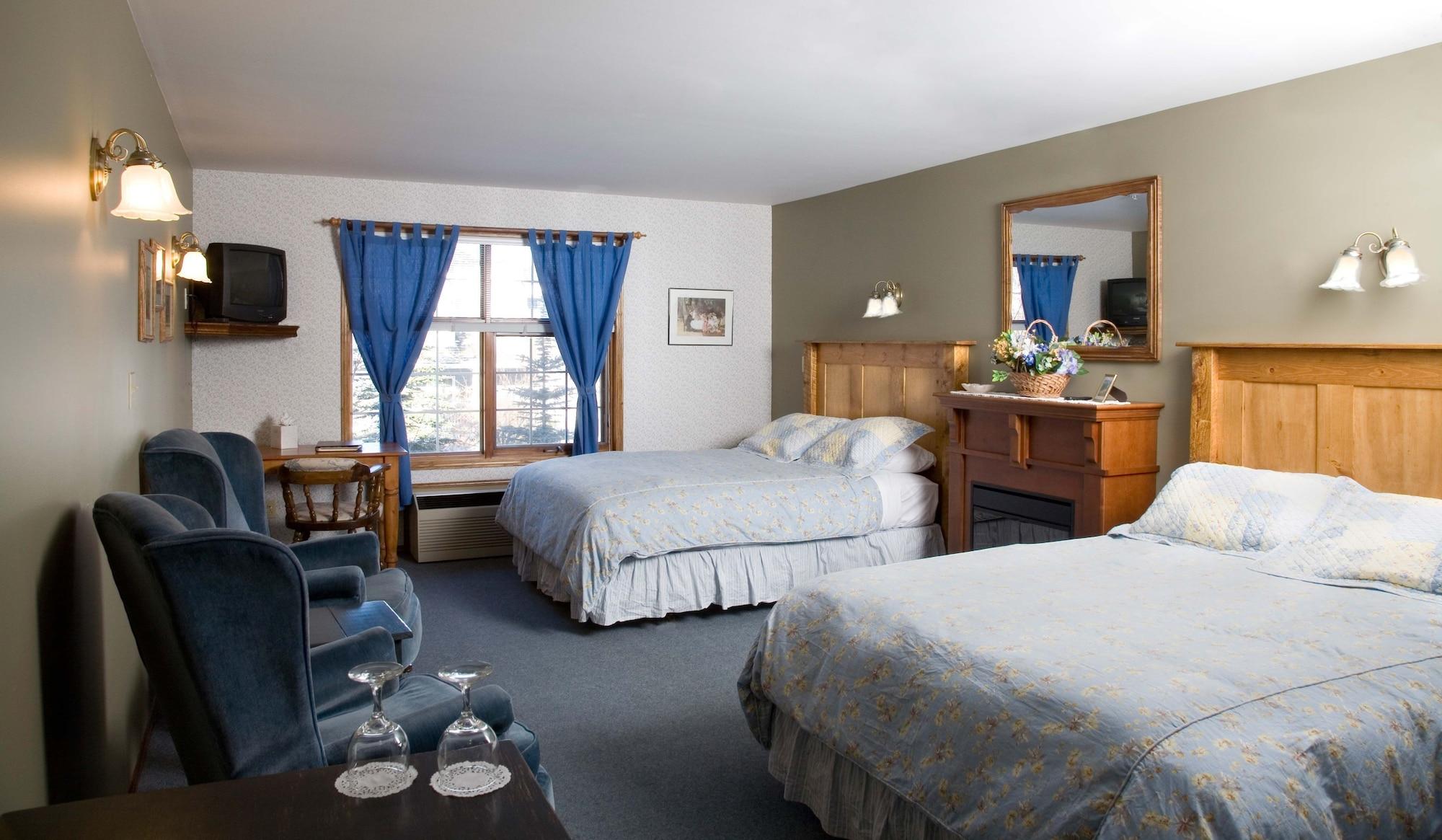The Georgetown Inn Canmore Room photo